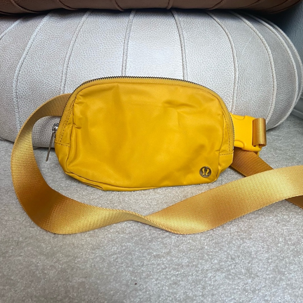 OG Lululemon Belt Bag - Yellow Gold
